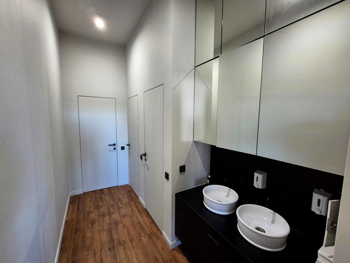 Офіс 245 м² в місті - фото 6