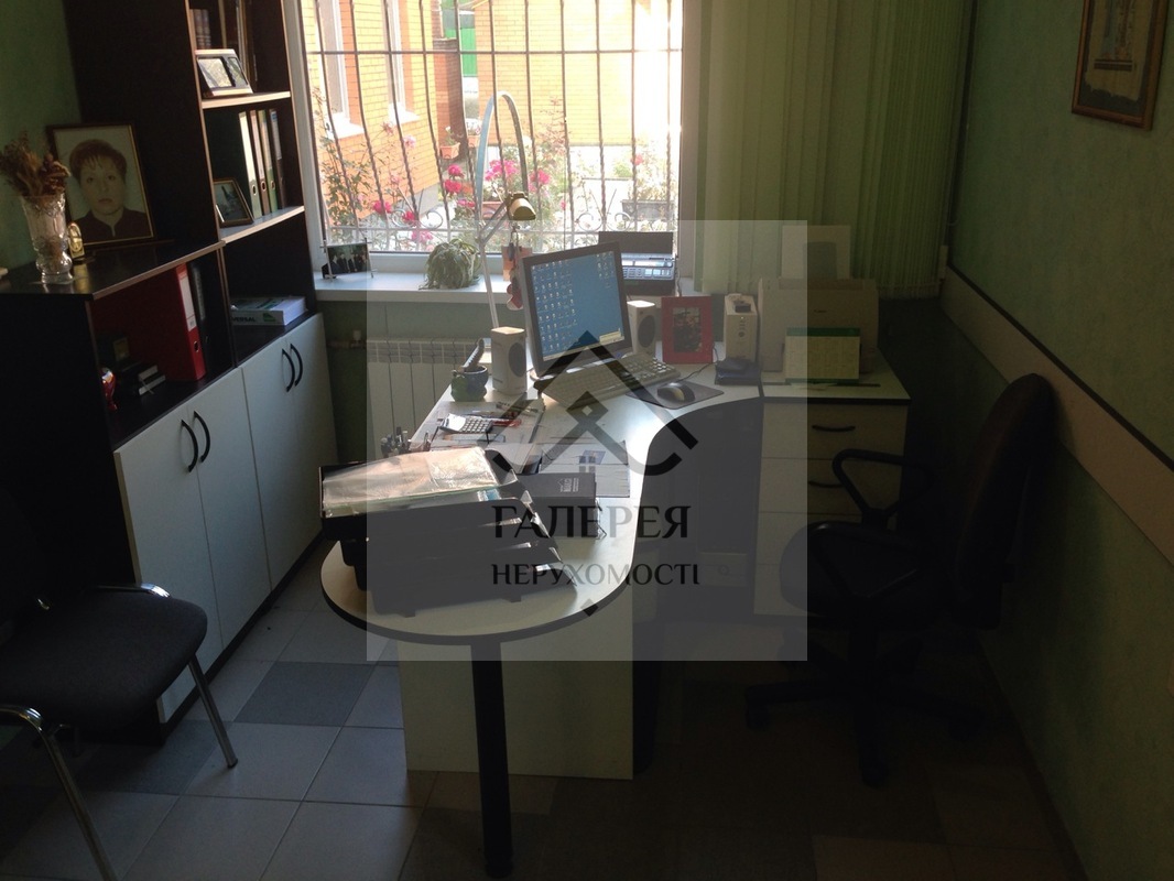 Сдается офисное помещение!Оп 40м2.С мебелью. фото 1 Сдается офисное помещение!Оп 40м2.С мебелью. фото 1