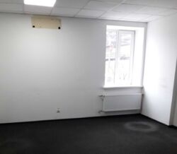 Терміново. Здам в оренду офісне приміщення в районі Макдональдса 130 грн.код № 1-495-432 фото 1 Терміново. Здам в оренду офісне приміщення в районі Макдональдса 130 грн.код № 1-495-432 фото 1