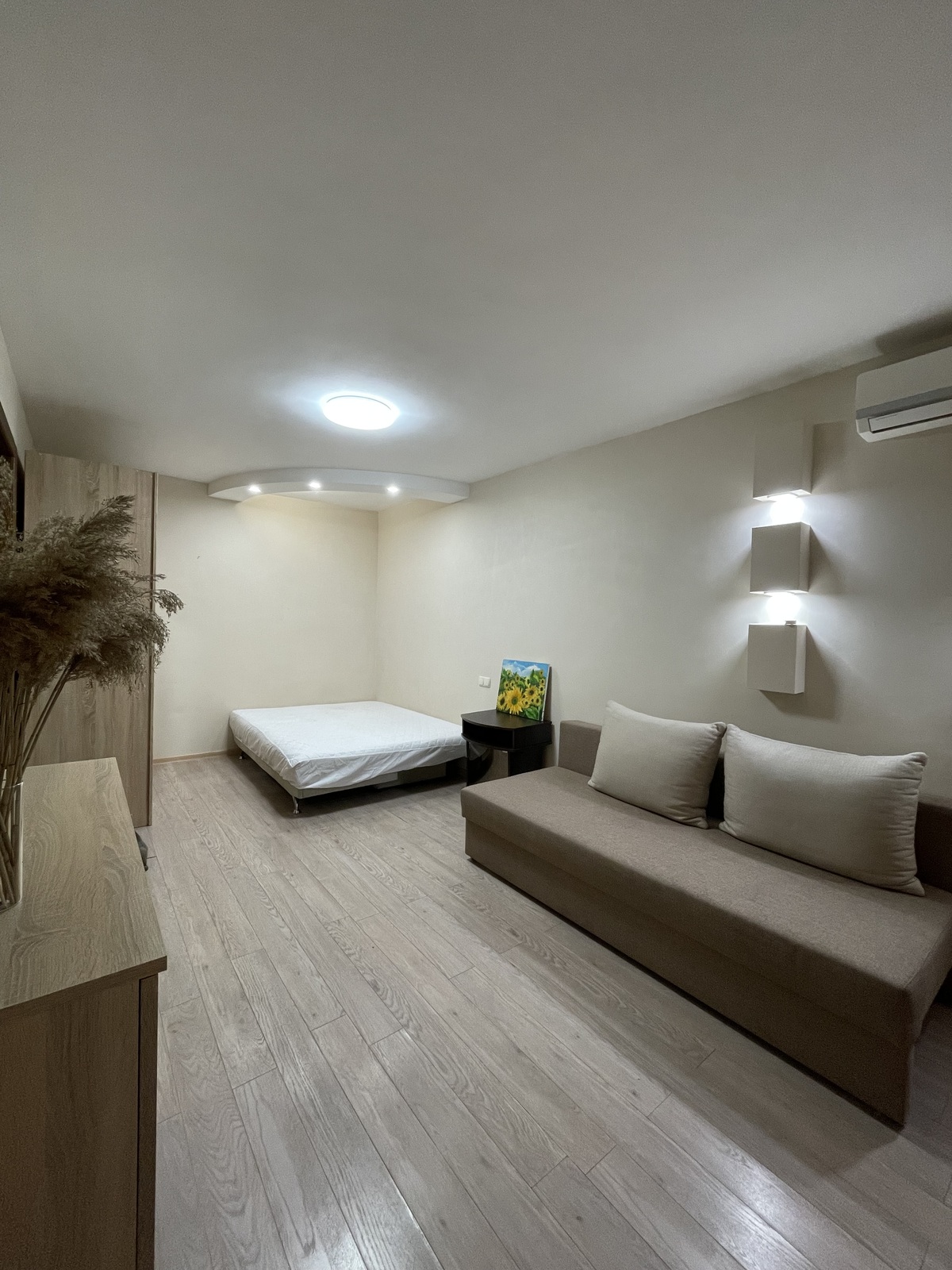 Однокімнатна квартира подобово в САМОМУ ЦЕНТРІ фото 1 Однокімнатна квартира подобово в САМОМУ ЦЕНТРІ фото 1