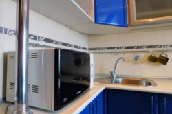 Здається 1-но кімнатна квартира подобово, Р-н Слов'янка (ринок Урожай) фото 3 Здається 1-но кімнатна квартира подобово, Р-н Слов'янка (ринок Урожай) фото 3