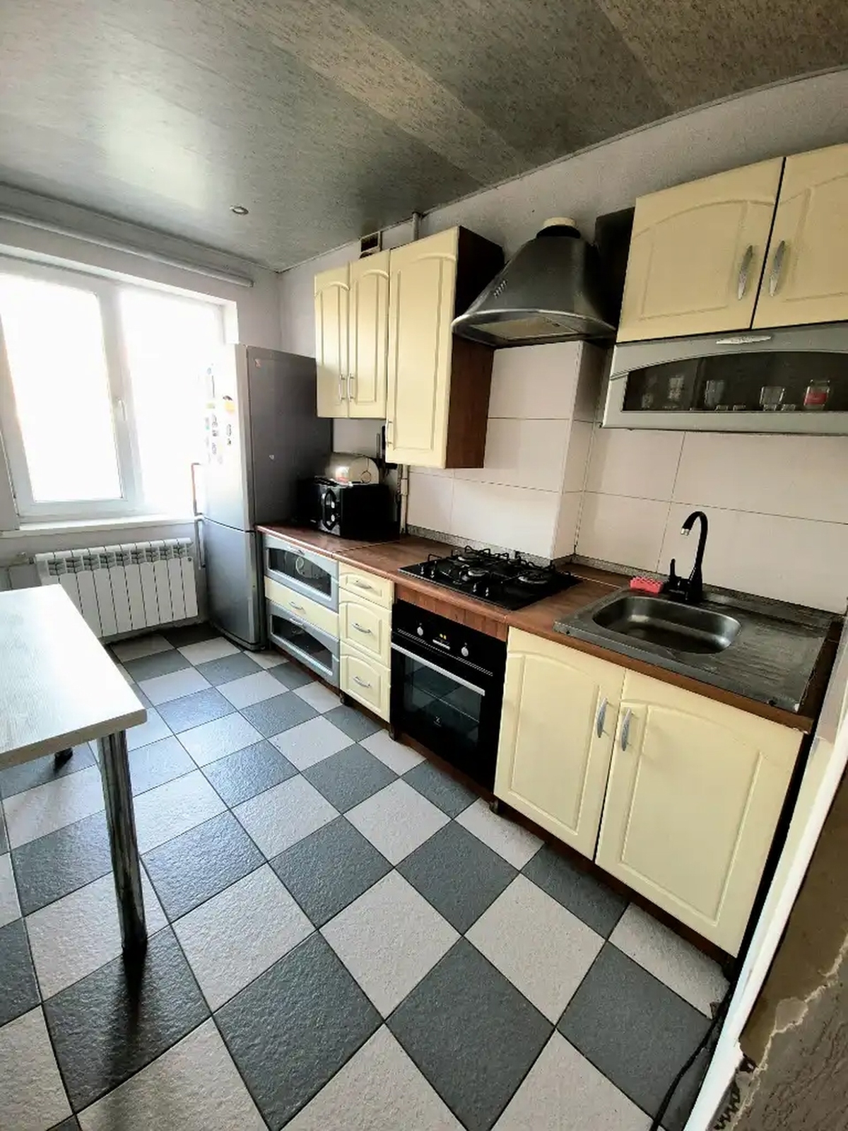 Продам 3-к квартиру с ремонтом в районе Варуса, Фрунзенский / Каменский фото 1 Продам 3-к квартиру с ремонтом в районе Варуса, Фрунзенский / Каменский фото 1