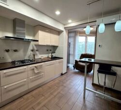 ������ 2-� �������� (60�2) � �������� � �� River Park / ������ ���� 1