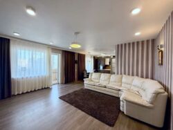 ������ 3-� �������� (105�2) � �� ������������ / ��. ��������� / ��. ������������ ���� 1