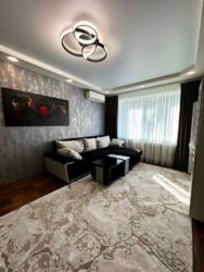 Продам 3-к квартиру с ремонтом на Любарского, Солнечный фото 1 Продам 3-к квартиру с ремонтом на Любарского, Солнечный фото 1