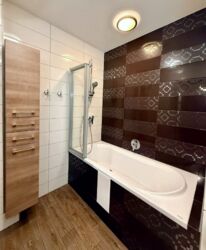 ������ 3-� �������� (105�2) � �� ������������ / ��. ��������� / ��. ������������ ���� 15