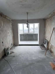 ������ 4-� �������� (84 �2) � ������ ��. ������������ / ��������� ���� 2