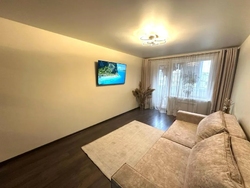 Продам 2-к квартиру с ремонтом в начале пр. Слобожанский, район Макдональдса фото 3 Продам 2-к квартиру с ремонтом в начале пр. Слобожанский, район Макдональдса фото 3