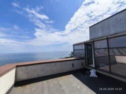 �������� 9 ���������, �������, ������ � 530 �², 2 ������, ��� �� ���� ���� 13