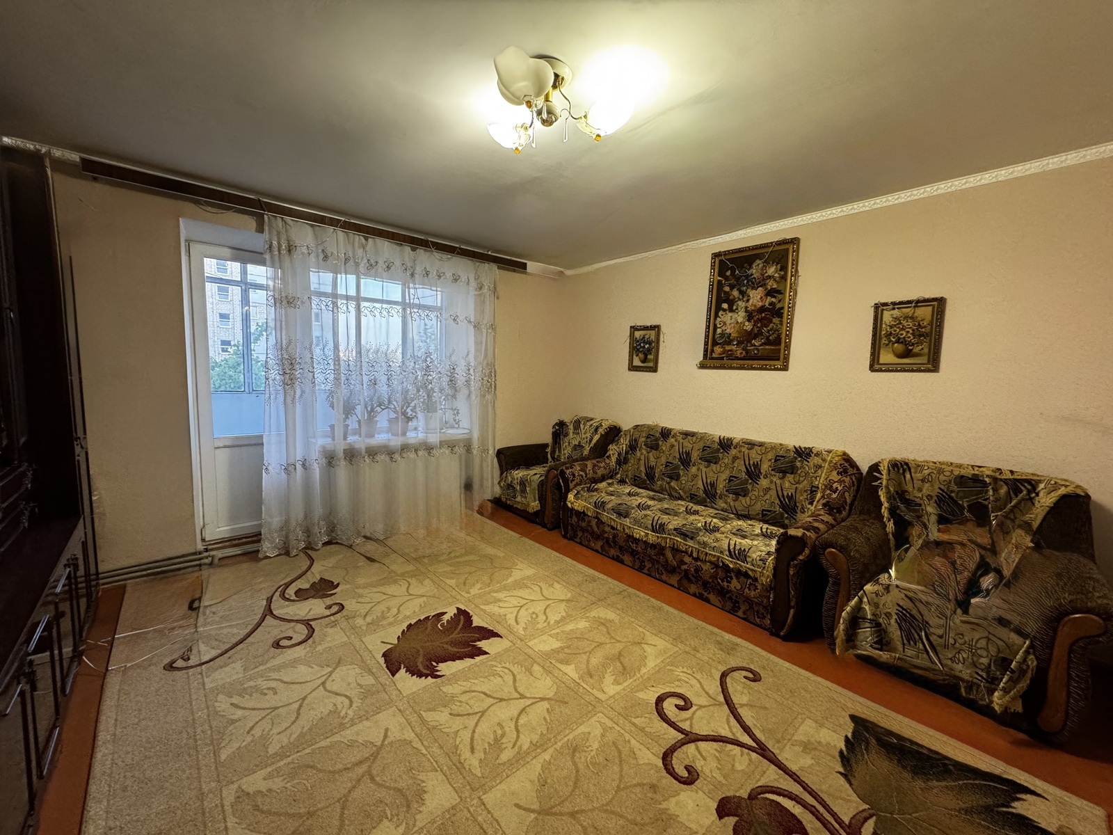 Продаж Зк квартири по вул.Олега Антонова фото 1 Продаж Зк квартири по вул.Олега Антонова фото 1