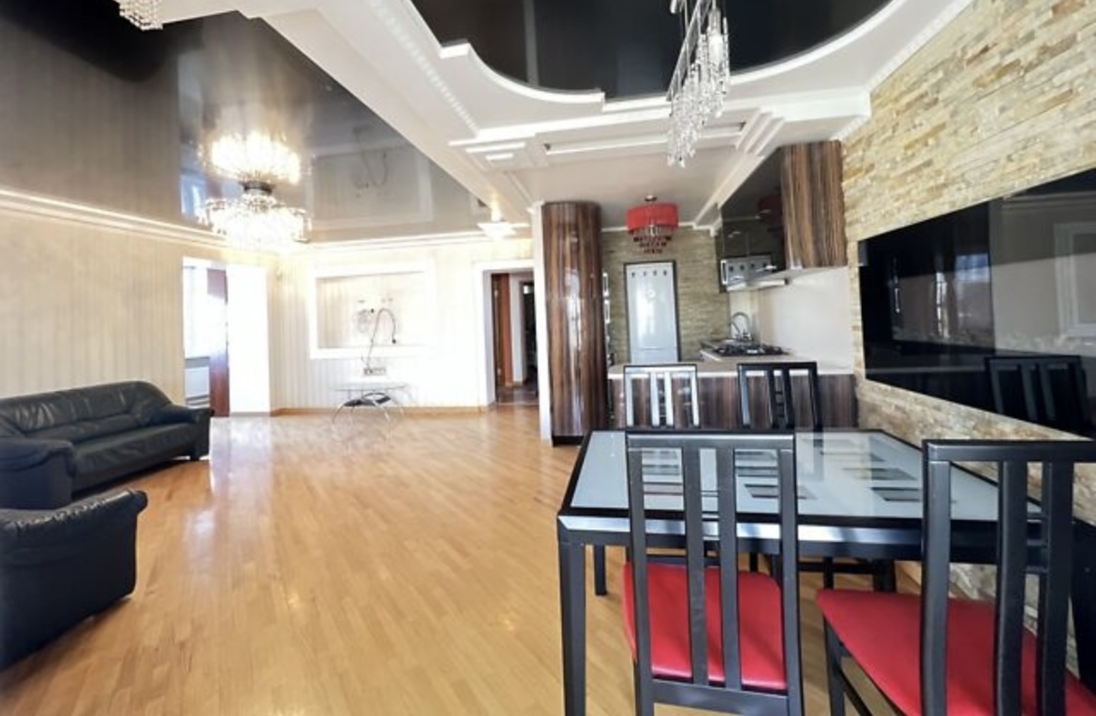 Продаж 3-кім квартири фото 1 Продаж 3-кім квартири фото 1