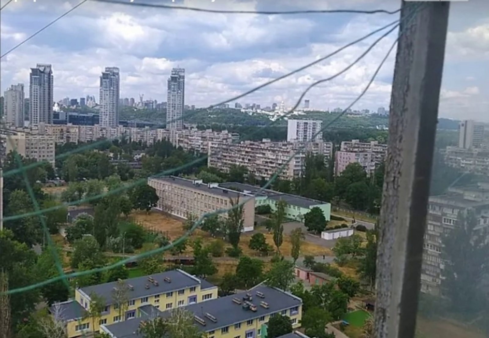 2    8  1