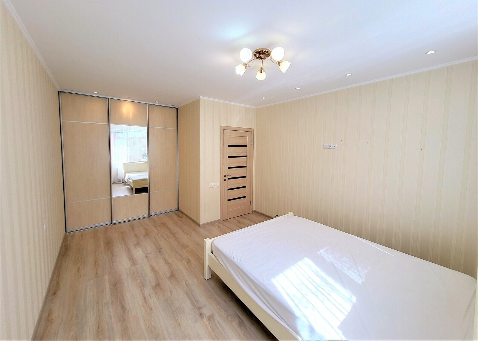 Продаж 1к квартири на Поділлі фото 1 Продаж 1к квартири на Поділлі фото 1