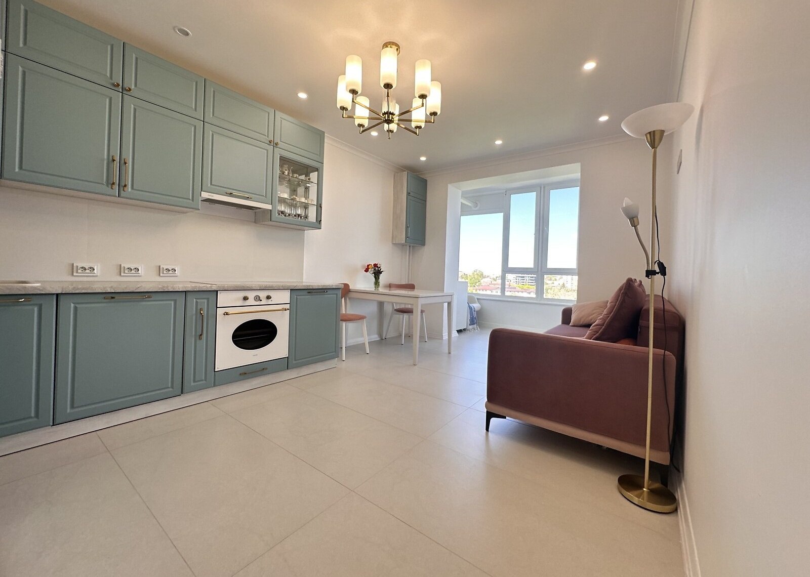 ������ 2� �������� 77.9 ��. � �� ���. ����� ����������� 114 ������ 4 ���� 1