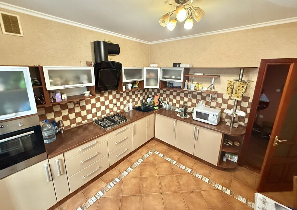 Продаж 2к квартири 70 кв. м на вул. Зодчих фото 1 Продаж 2к квартири 70 кв. м на вул. Зодчих фото 1