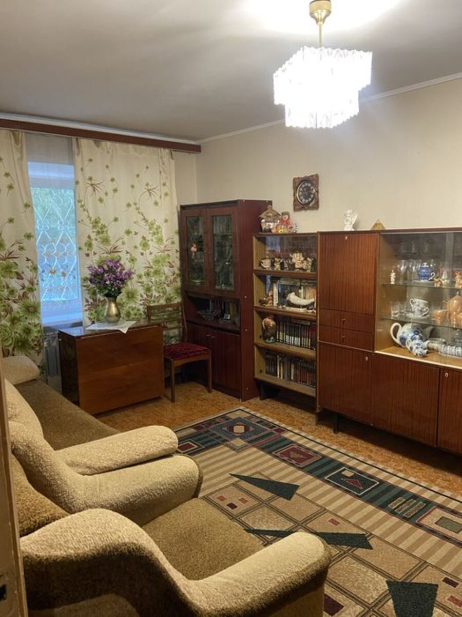 Терміновий продаж квартири в центрі міста фото 1 Терміновий продаж квартири в центрі міста фото 1