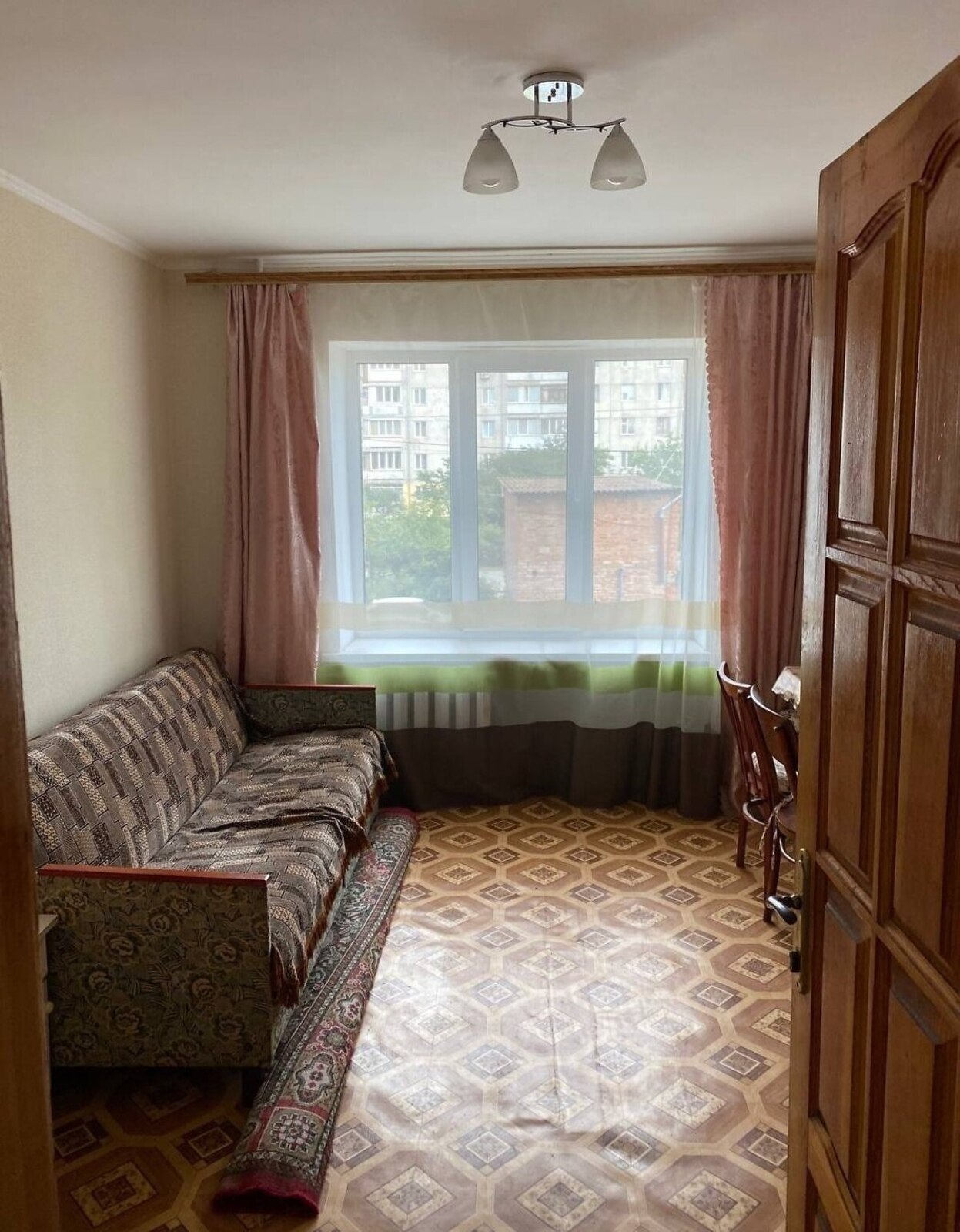 Продам приватизований 2-кімнатний гуртожиток. фото 1 Продам приватизований 2-кімнатний гуртожиток. фото 1