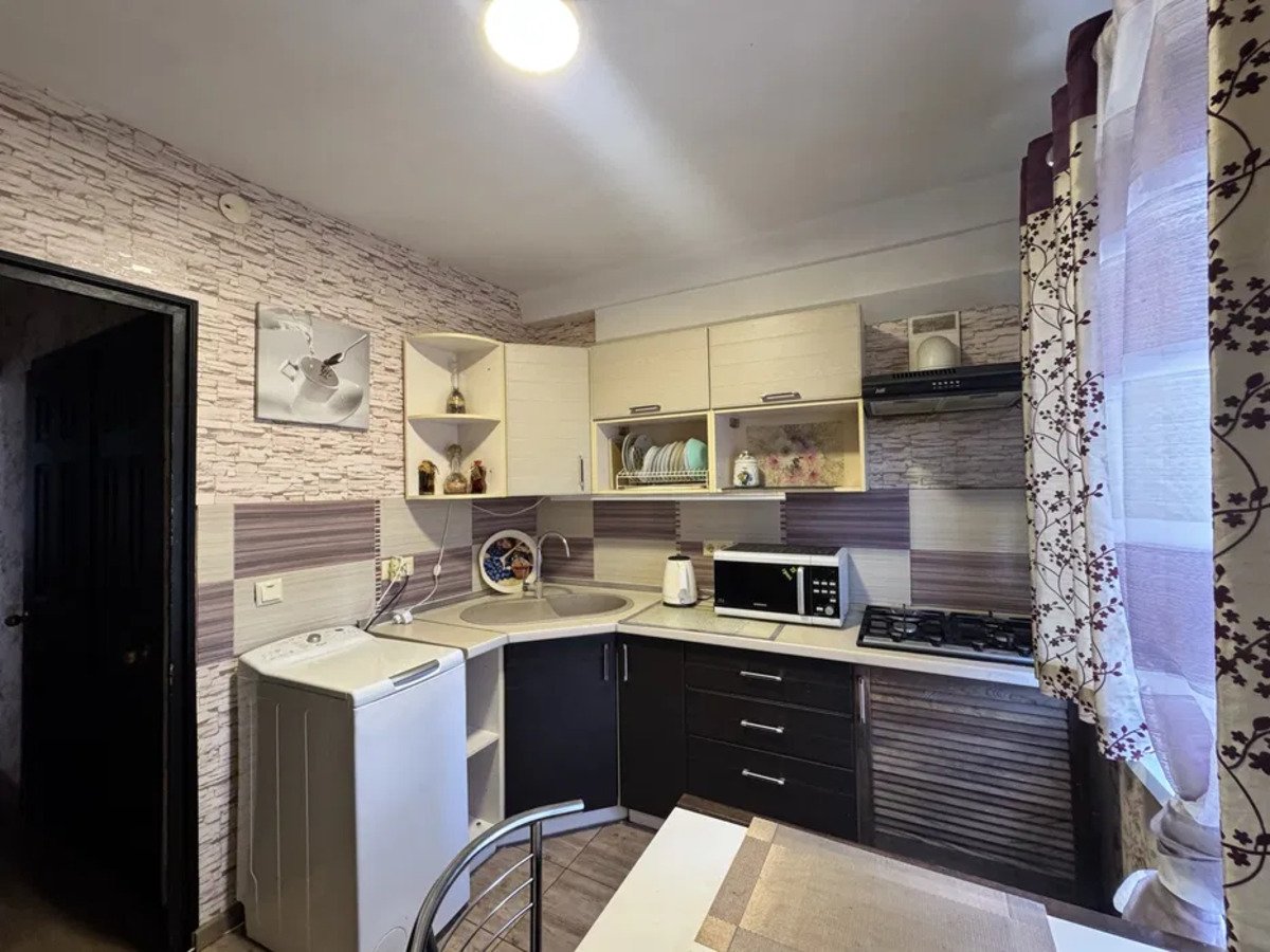 2� �������� ��. ��������� 28 ���� 1