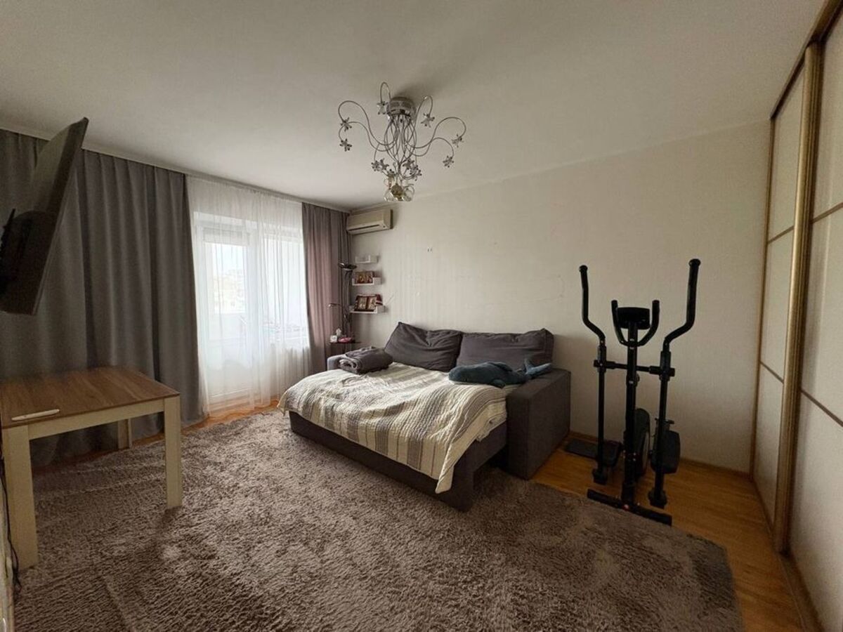 2 кімн. квартира вул. Драгоманова, 8 фото 1 2 кімн. квартира вул. Драгоманова, 8 фото 1