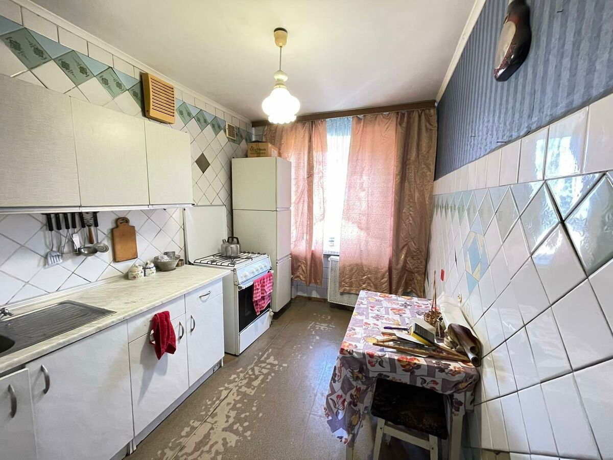 Трьохкімнатна квартира, вулиця Вереснева 9 фото 1 Трьохкімнатна квартира, вулиця Вереснева 9 фото 1