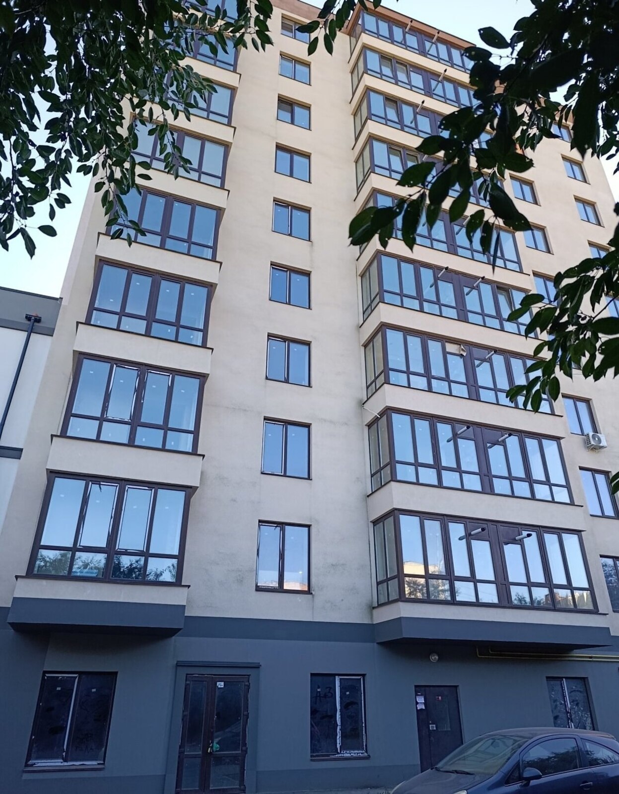 ������, ����'����, ���. ������ ���������, 35, ���� 1