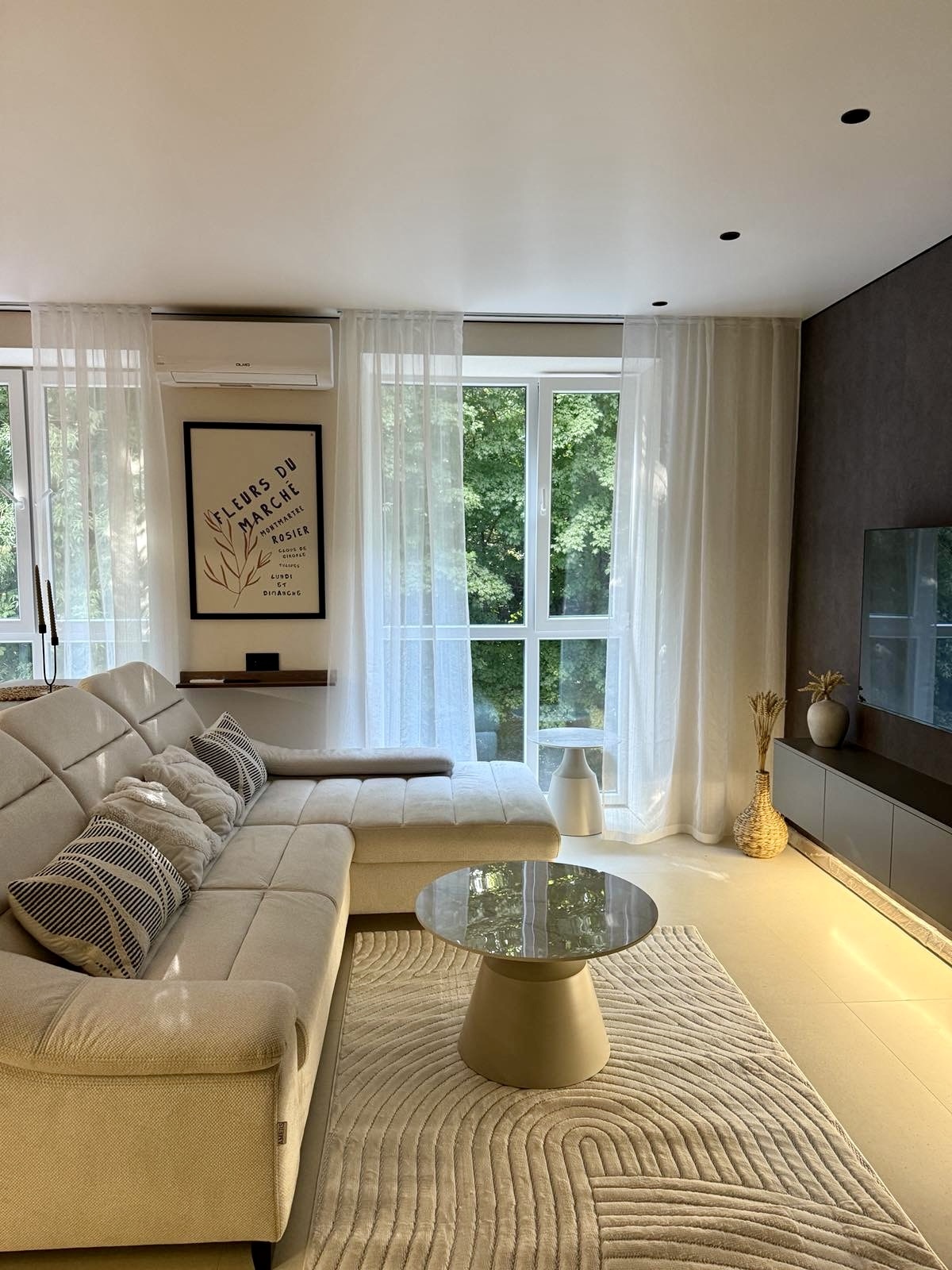 1к квартира з новим дизайнерським ремонтом в ЖК «FOREST HOME »! фото 1 1к квартира з новим дизайнерським ремонтом в ЖК «FOREST HOME »! фото 1