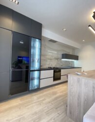 ³, ', . ,  ' Avalon - 5' .  29