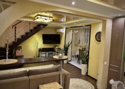 ������ 3� �������� ���� 8