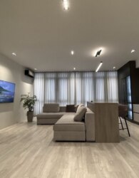 ³, ', . ,  ' Avalon - 5' .  12