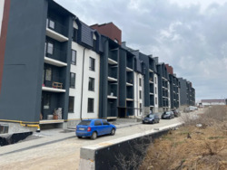 Продам 2 кімнатну квартиру Лука Сіті. фото 1 Продам 2 кімнатну квартиру Лука Сіті. фото 1