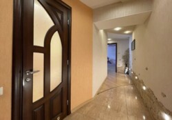 Продаж 3к квартири 105 кв. м на вул. Академіка Ющенка фото 10 Продаж 3к квартири 105 кв. м на вул. Академіка Ющенка фото 10