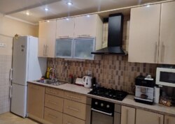 ³, ', .  , ,     !  24