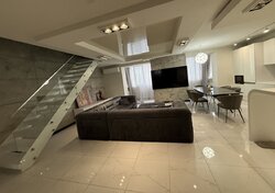 ������ 5� �������� �� ����� ���� 19