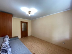 Продаж двокімнатної квартири на проспекті Космонавтів фото 4 Продаж двокімнатної квартири на проспекті Космонавтів фото 4
