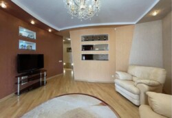 Продаж 3к квартири 105 кв. м на вул. Академіка Ющенка фото 3 Продаж 3к квартири 105 кв. м на вул. Академіка Ющенка фото 3