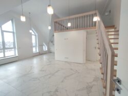  Golden House  7