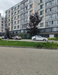 ³, ', .  , 27,         !  1