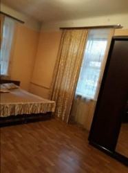 Продам трёх комнатную квартиру вместе с гаражом возле станции метро Гагарина. фото 1 Продам трёх комнатную квартиру вместе с гаражом возле станции метро Гагарина. фото 1