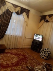 Продам трёх комнатную квартиру вместе с гаражом возле станции метро Гагарина. фото 2 Продам трёх комнатную квартиру вместе с гаражом возле станции метро Гагарина. фото 2