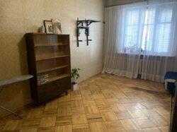 Продам 2 ком квартиру Сталинка ЮЖД фото 1 Продам 2 ком квартиру Сталинка ЮЖД фото 1