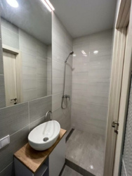 Продам гостинку с готовым РЕМОНТОМ на Воробьевых горах на Полях-2 фото 7 Продам гостинку с готовым РЕМОНТОМ на Воробьевых горах на Полях-2 фото 7