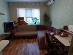 Продам 3-х комнатную квартиру на Основе (перекрёсток Валдайской и Достоевского) в хорошем жилом состоянии. фото 1 Продам 3-х комнатную квартиру на Основе (перекрёсток Валдайской и Достоевского) в хорошем жилом состоянии. фото 1