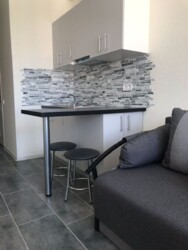 Продам гостинку ЖК Бестужевские сады с РЕМОНТОМ Защитников Украины ТЦ Французский бульвар фото 1 Продам гостинку ЖК Бестужевские сады с РЕМОНТОМ Защитников Украины ТЦ Французский бульвар фото 1