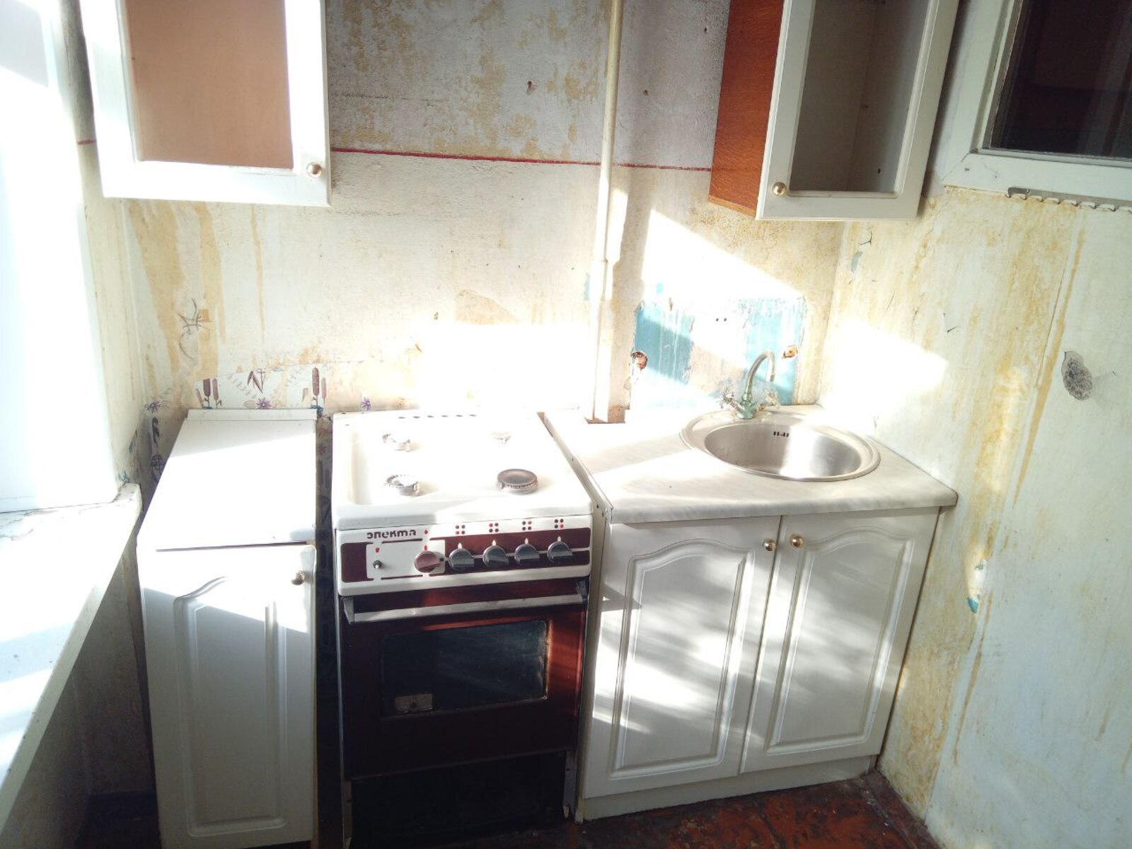 Продам 2к квартиру в кирпичном доме 12 квартал фото 1 Продам 2к квартиру в кирпичном доме 12 квартал фото 1