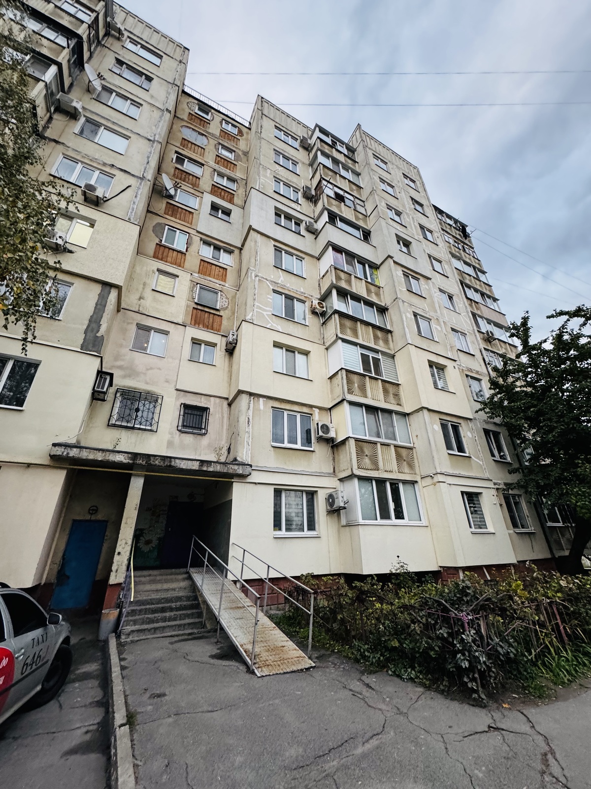 Продається 1-кімнатна квартира фото 1 Продається 1-кімнатна квартира фото 1