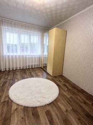 Продам 1 кім кв центр Спартак фото 3 Продам 1 кім кв центр Спартак фото 3