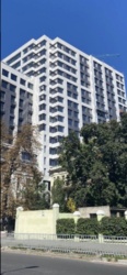   12    Central Park,  1