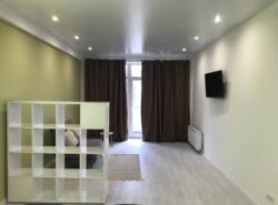   2   82,9 . Loft House  3