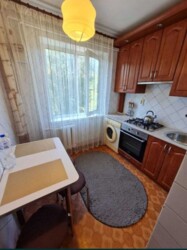 Продам 2 кімн. квартиру центр фото 2 Продам 2 кімн. квартиру центр фото 2