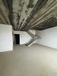 Продається двоповерхова квартира в центрі фото 6 Продається двоповерхова квартира в центрі фото 6